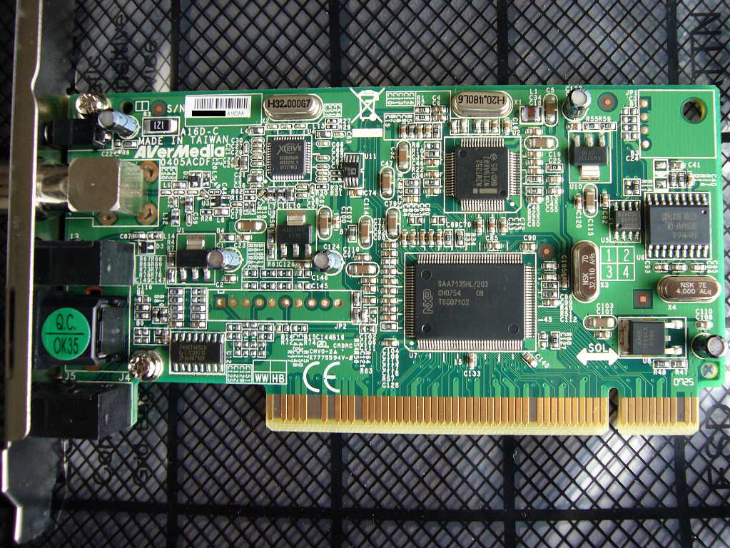 AVerMedia A16D Front.jpg